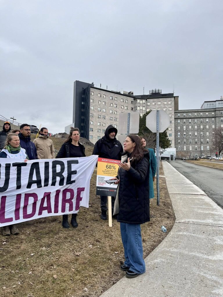 Peut être une image de texte