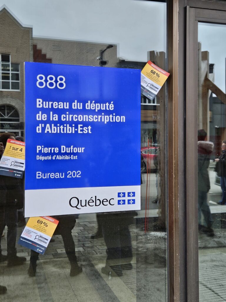 Peut être une image de texte