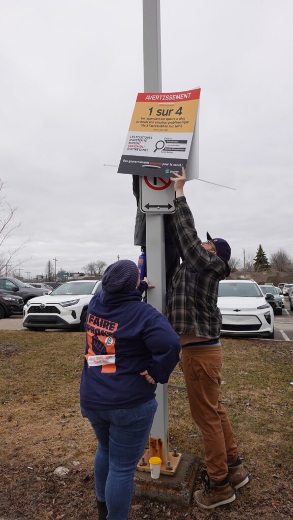Peut être une image de parking meter et texte