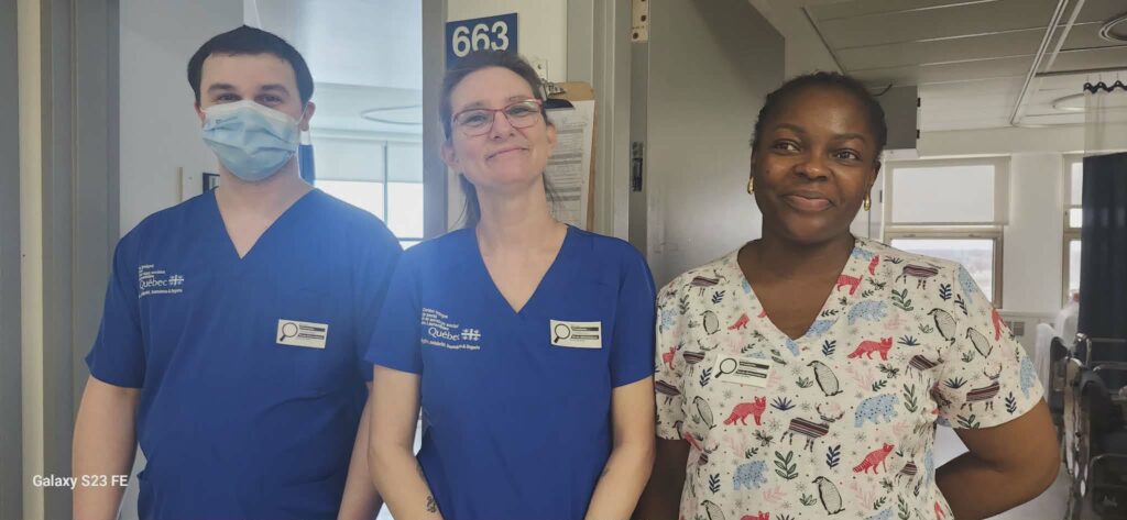 Peut être une image de hôpital et texte